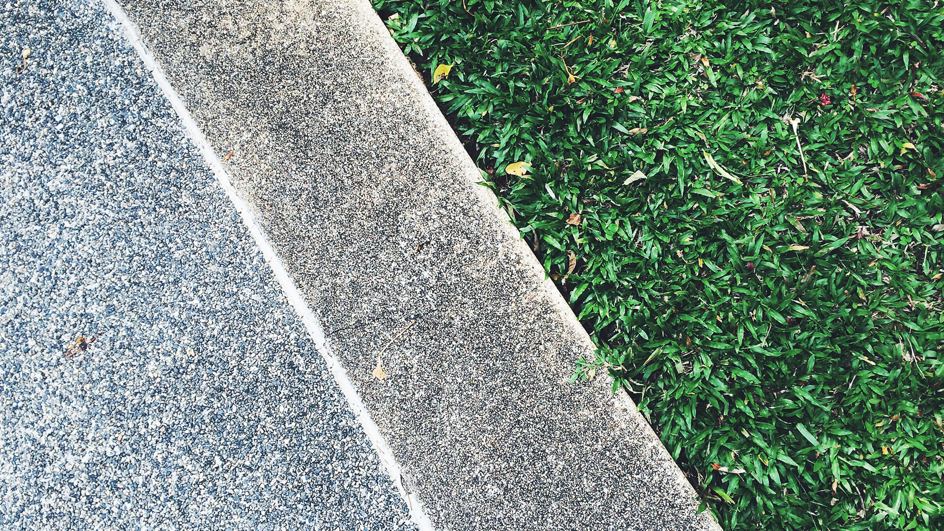 ne of the main advantages of resin driveways is their permeability, which allows rainwater to drain through the surface rather than pooling on top.  